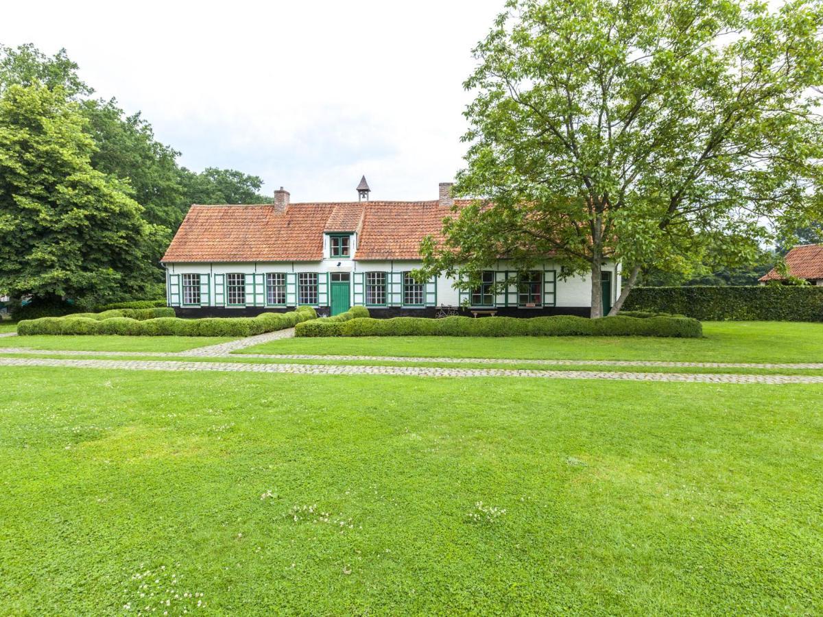 Beautiful Farmhouse In Beernem With Big Garden Esterno foto